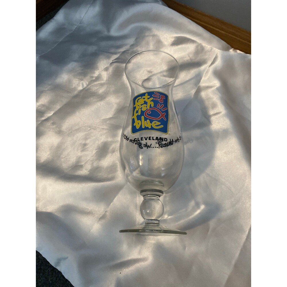 Glasses - Picture 4 of 4